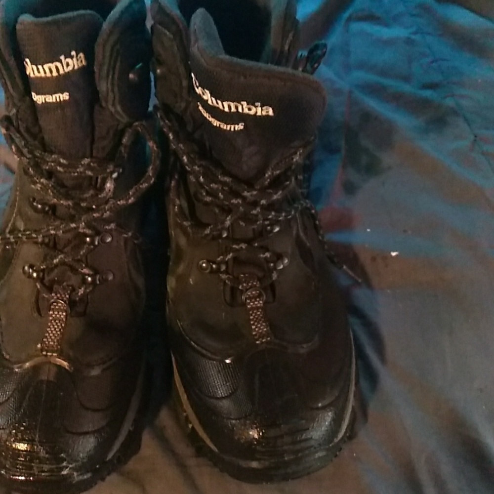 Columbia boots size 9